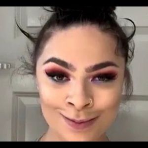 Meet your Posher, Yesenia